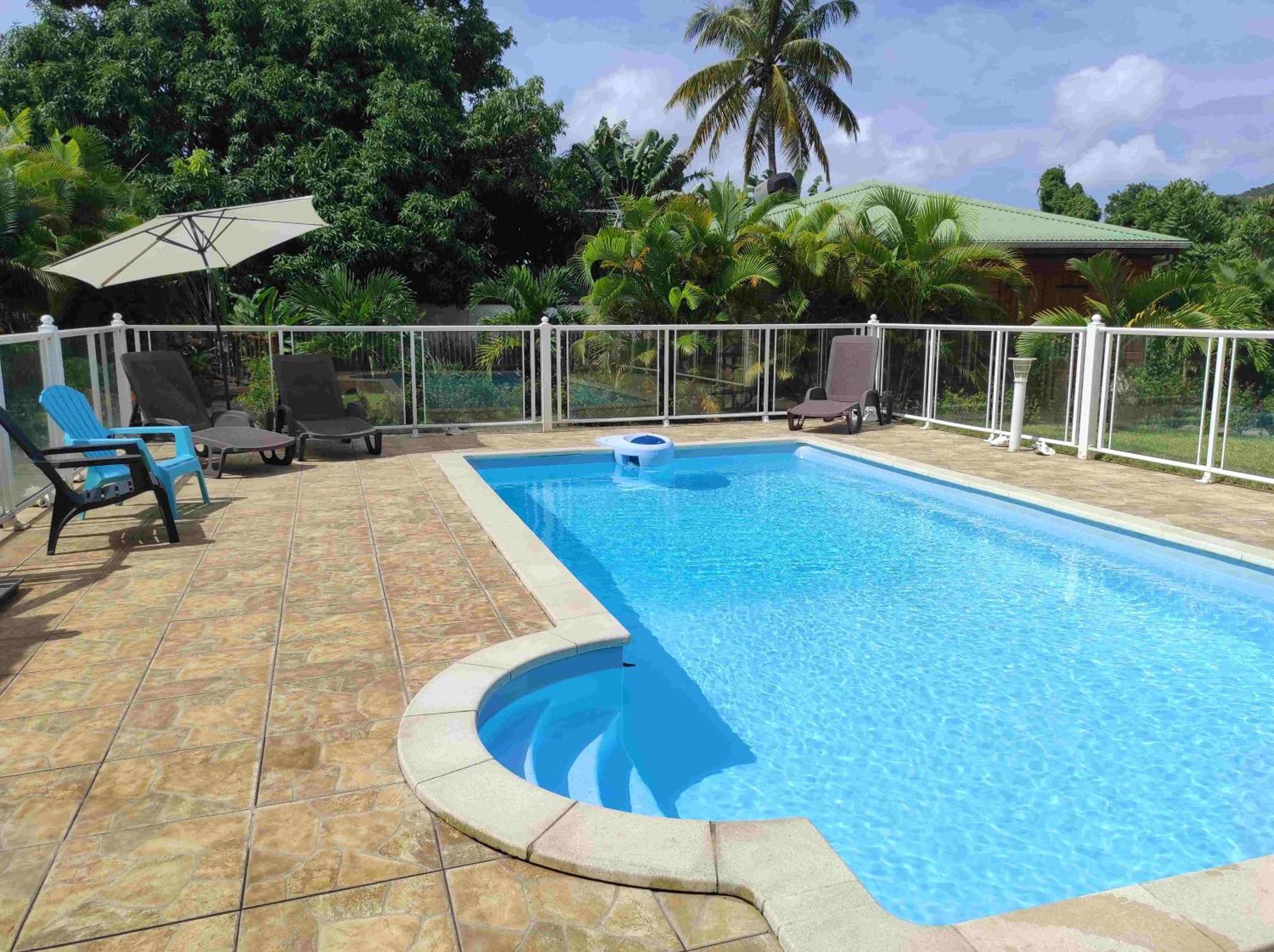 Le Tri Haut De Bellevue - Bungalow Heliconia Pointe-Noire Exterior photo